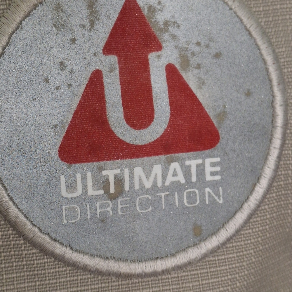 Ultimate Direction Wasp Backpack - Picture 3 of 16